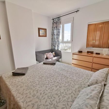 Neptuno Apartment: Sun, Beach And Relax In Huelin Малага Екстер'єр фото