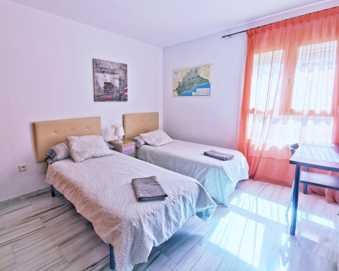 Neptuno Apartment: Sun, Beach And Relax In Huelin Малага Екстер'єр фото